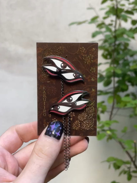 Kabuki Eyes – Collar Pin Set