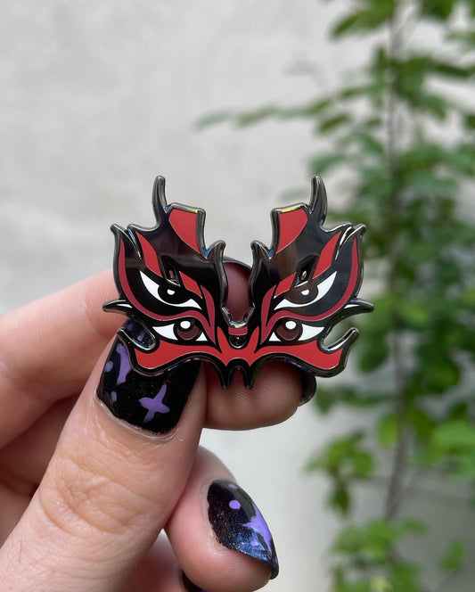 Kabuki Eyes Enamel Pin